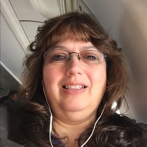 Meet your Posher, Lori